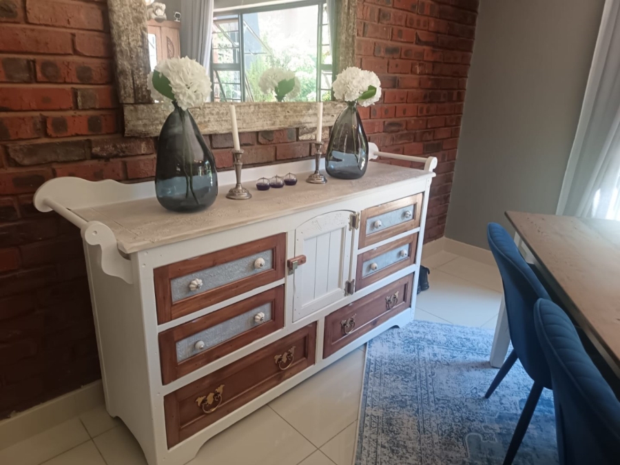 4 Bedroom Property for Sale in Hillcrest Northern Cape